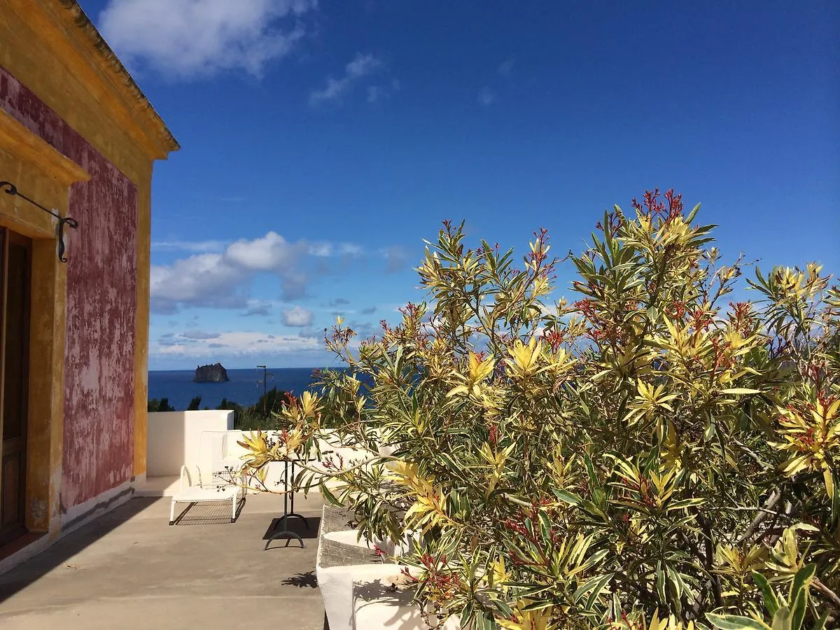 Affittacamere La Locanda del Barbablù Stromboli Italia